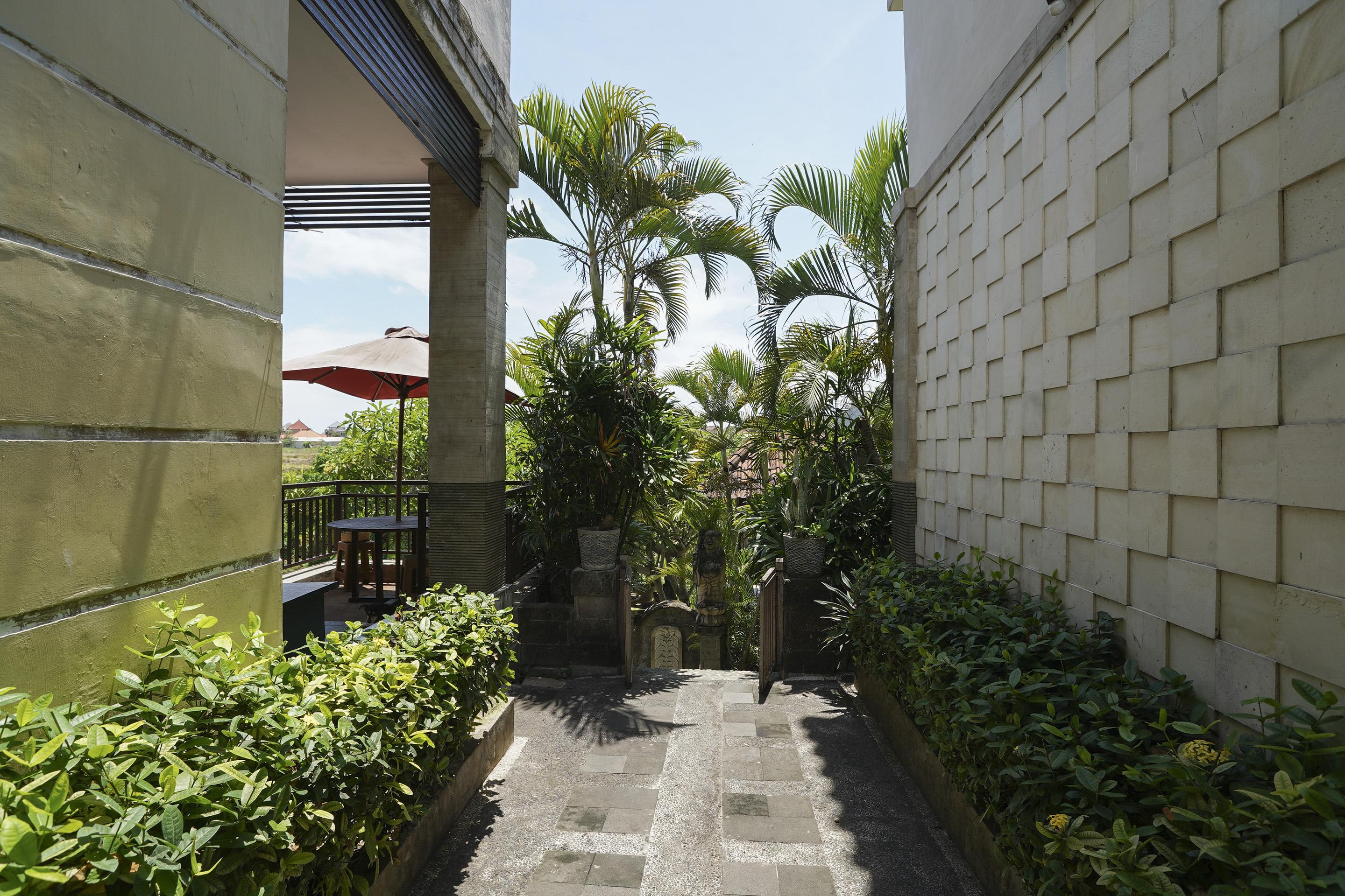 OYO 2321 Griya Shanti Homestay Ketewel Dış mekan fotoğraf